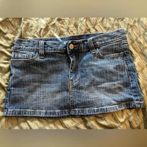 Brandy Melville, Malia mini skirt 90s wash Denim Mini, Denim Mini Skirt, Brandy Melville, Brandy, Mini Skirt, Mini Skirts, Like New, Dresses Skirts, Skirt