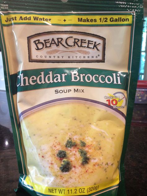 Easy & Delicious Broccoli Cheese Soup Bear Creek Soup, Cheddar Broccoli Soup, Cheddar Broccoli, Keju Cheddar, Broccoli Cheese Soup Recipes, Broccoli Soup Recipes, Country Kitchens, Broccoli Soup, Broccoli Cheddar Soup