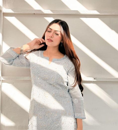 Amna Youzasaif, Desi Ootd, Pak Actress, Iqra Aziz, Pakistani Fancy Dresses, Pakistani Actress, Fancy Dresses, Desi, Ootd