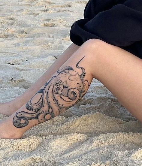 Tattoo Pierna Mujer, Octopus Tattoo Sleeve, 16 Tattoo, Octopus Tattoo Design, Octopus Tattoos, Jellyfish Tattoo, Výtvarné Reference, Octopus Tattoo, Leg Tattoos Women