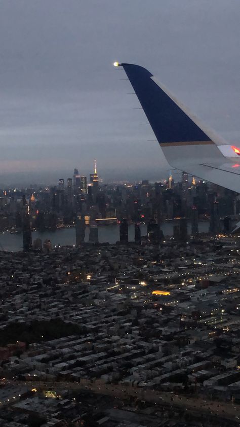 New York From Plane, Nyc Night Skyline, New York Aesthetic Night Wallpaper, New York Plane View, Night Plane Aesthetic, Plane Ride Aesthetic, Window View Night, New York Skyline At Night, View From Plane