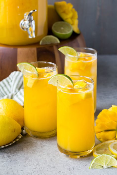 Mango Lemonade - Easy Peasy Meals Peach Mango Lemonade, Summer Lemonade Recipes, Lemonade Flavors, Honey Lime Shrimp, Cucumber Lemonade, Sugar Free Lemonade, Mango Lemonade, Best Summer Cocktails, Meal Planning App