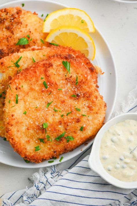 Calamari Steak #calamari #panko #breadcrumb #friedfood #seafood #dinner #dinnerrecipe | Life's Ambrosia Cooking Calamari, Crispy Calamari, Baked Salmon Lemon, Calamari Recipes, Inexpensive Dinners, Homemade Tartar Sauce, Popular Appetizers, Fried Calamari, Fish Food