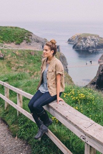 Ireland Summer Outfits, Summer In Ireland, Climbing Outfit Woman, Climbing Outfits, J Crew Jacket, Rock Climbing Gear, Top And Jeans, Hiking Outfit Women, Gal Meets Glam