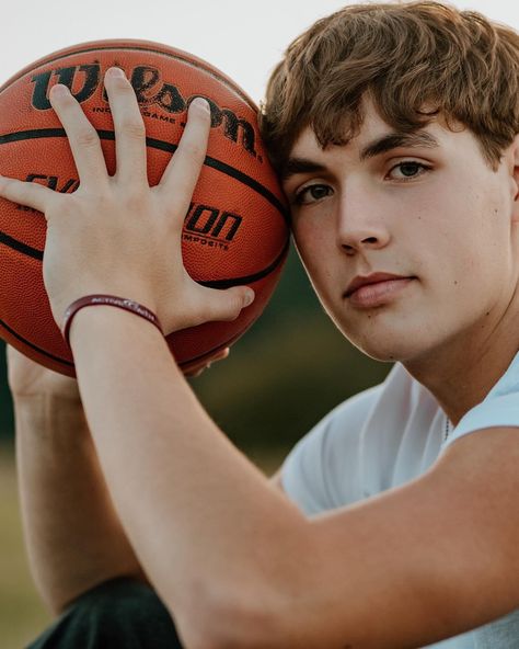 Senior Guy Basketball Poses, Boy Senior Pictures Basketball, Senior Pictures Basketball Boys, Outdoor Basketball Senior Pictures, Basketball Pictures Poses For Boys, Senior Basketball Picture Ideas, Senior Picture Ideas For Guys Basketball, Men’s Senior Photos, Male Senior Photo Poses