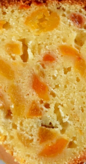 Apricot Raisin Cake, Apricot Walnut Fruitcake, Apricot Bundt Cake, Apricot Desserts, Apricot Cake Recipe, Beverly Mitchell, Ricotta Muffins, Cream Cheese Bundt Cake, Raisin Cake