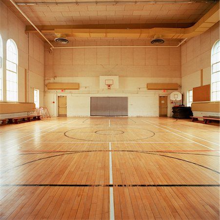 Empty gym, confession scene School Gym Background, Basketball Gym Aesthetic, School Gym Aesthetic, Warehouse Plan, High School Gym, Basement Home Gym, Tennis Academy, Home Gym Inspiration, Gym Basketball