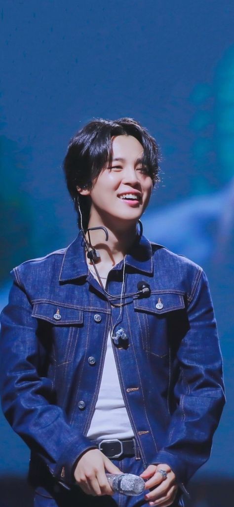 JIMIN “Like Crazy” becomes the most streamed korean song in 2023 on Spotify! 🥳💐🙌👑🔝 Jimin Like Crazy Photos, Jimin Latest Pics, Jim In, Jimin Cute Smile, Jimin New Song, Jimin New Pics, Like Crazy Jimin, Jimin 2023, Han Jimin