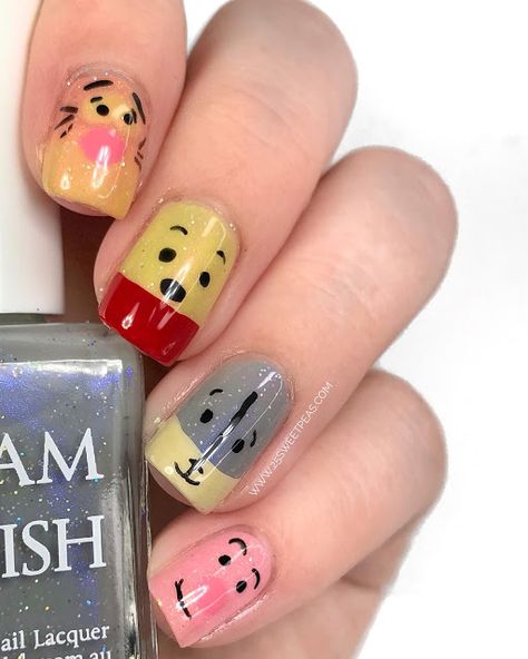 Easy Winnie The Pooh Nails, Winnie The Pooh Nail Art Simple, Pooh Nail Art, Winnie The Pooh Nails Simple, Pooh Nails, Winnie The Pooh Nail Art, Winnie The Pooh Nails, Red Nail Art Designs, Disney Inspired Nails