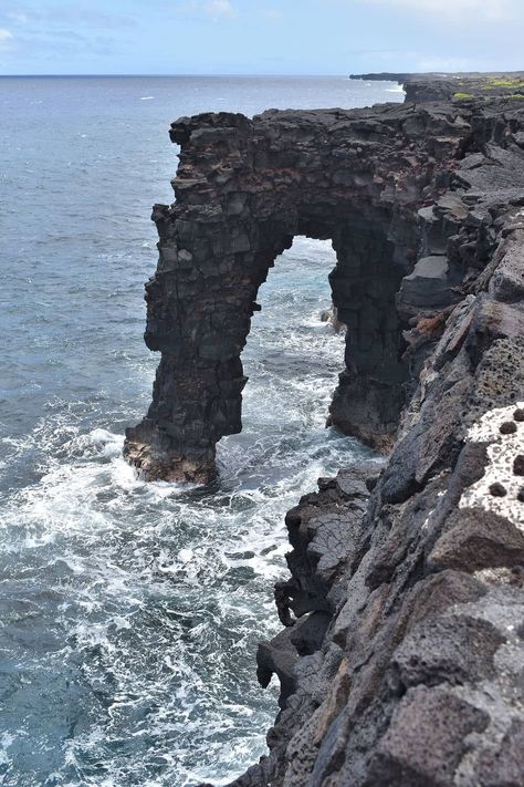 Hawaii Volcanoes National Park, A Visitor's Guide - Forever Karen Volcano National Park Hawaii, Hawaiian Cruise, Hawaiian Cruises, Kilauea Volcano, Waimea Canyon, Hawaii Volcanoes National Park, Hawaii Volcano, Rainbow Falls, Visit Hawaii