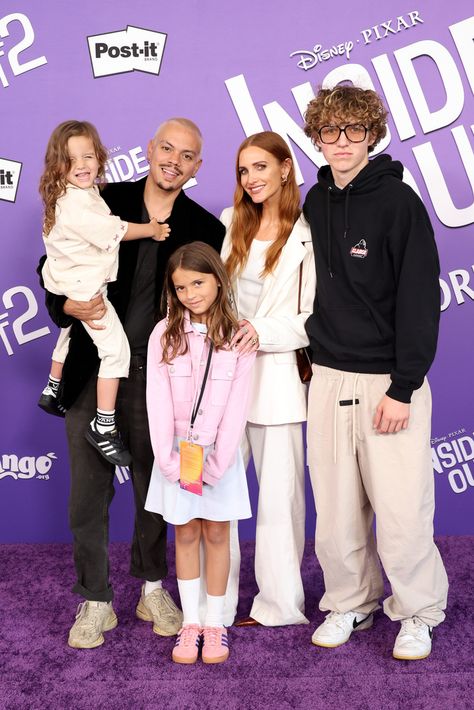 Ashlee Simpson & Evan Ross Make Rare Red Carpet Appearance With 3 Kids Ashlee Simpson And Evan Ross, Evan Ross, Yvette Nicole Brown, Ashlee Simpson, Family Holiday Photos, Inside Out 2, Pete Wentz, Amy Poehler, Disney Day