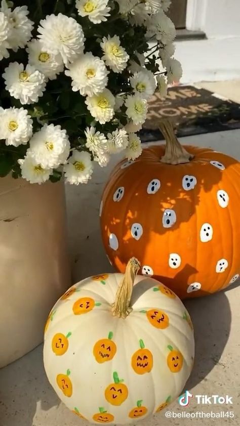 The cutest pumpkin craft for kids! [Video] | Halloween crafts decorations, Fall halloween crafts, Pumpkin halloween decorations Pumpkin Craft For Kids, Pumpkin Craft, Halloween Fest, Halloween Pumpkin Designs, Kids Video, Halloween Crafts Decorations, Crafts Halloween, Fall Thanksgiving Decor, Halloween Pumpkins Carvings