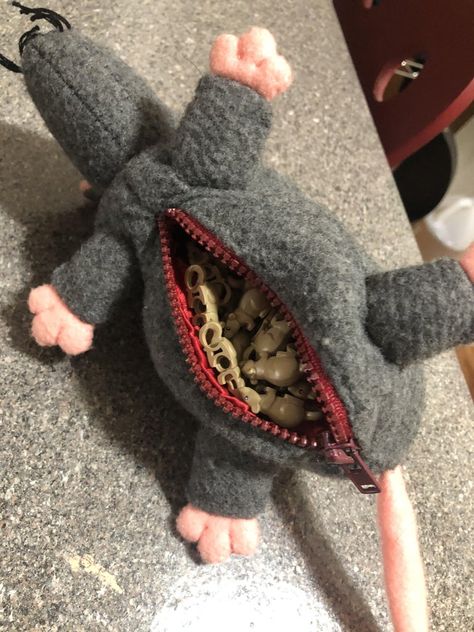 Stuffed Rat Bag (draft!) : 8 Steps (with Pictures) - Instructables Stuff To Collect, Animal Bags Diy, Rat Stuffed Animal Pattern, Diy Rat Plush, Rat Pattern Sewing, Cursed Stuffed Animals, Sewing Projects Plushies, Rat Plush Pattern, Rat Sewing Pattern