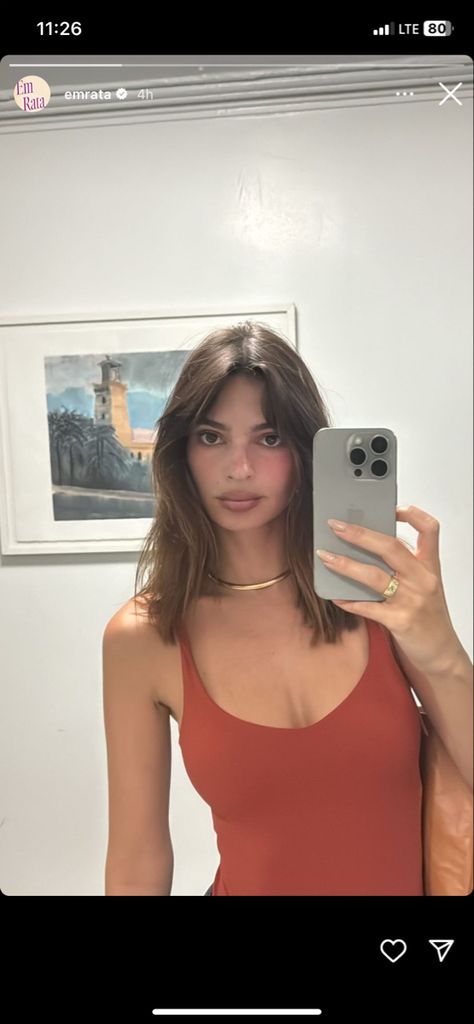 emily ratajkowski, emrata, instagram story, hair, makeup, outfit, jewelry, model Emrata Bangs, Emrata Hair, Emrata Makeup, Emily Ratajkowski Hair, Emrata Outfits, Emrata Instagram, Emily Ratajkowski Outfits, Makeup Outfit, Outfit Jewelry