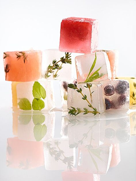 Punch Bowl Drinks, Summer Ice Cubes, Fancy Ice Cubes, Floral Ice Cubes, Flower Ice Cubes, Flavored Ice Cubes, Fancy Ice, Floral Ice, Flower Ice