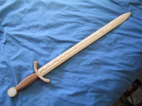 Wooden Swords Diy How To Make, Wood Swords Diy, Wooden Swords Diy, Diy Wood Projects For Kids, Wood Swords, Wooden Swords, Whittling Projects, Wood Projects For Kids, Wooden Knife