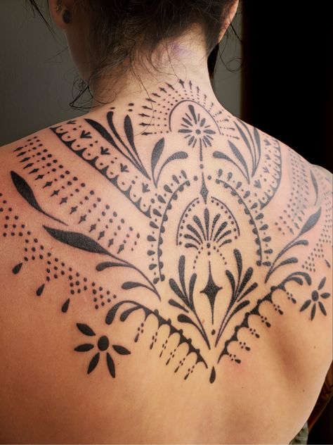 By aqua.suntattoos Back Tattoo Women Ornamental, Full Back Ornamental Tattoo, Mandala Back Piece Tattoo, Back Mandala Tattoo, Female Ornamental Back Tattoo, Bold Ornamental Tattoo, Ornamental Back Tattoo Women, Mandala Back Tattoo, Tattoo Dos