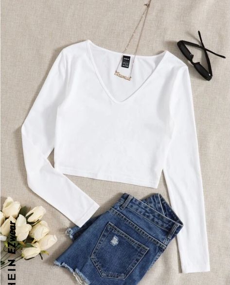 Plain White Top, Pink Dress Short, Normal Clothes, Trendy Outfits For Teens, Flare Leg Pants, Winter Tops, Women T Shirts, Really Cute Outfits, White Casual