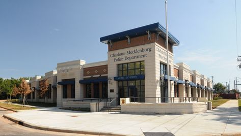 Police Department Building, City Ideas, Public Safety, Lego City, Gas Station, Police Department, Small Towns, Multi Story Building, Lego