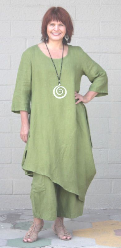 Lagenlook Clothing, Bryn Walker, Mode Hippie, Long Tunic Tops, Stil Boho, Asymmetric Dress, Long Tunic, Linen Dresses, Linen Clothes