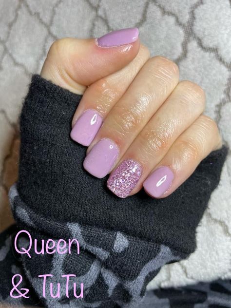 Shellac Nails Purple, Spring Nails 2023 Gel Short Square, Lavender And Pink Nails, Purple Gel Nails Short, Pinkish Purple Nails, Lavender Nails Short, Purple Dip Powder Nails, Lilac Gel Nails, Lavender Gel Nails