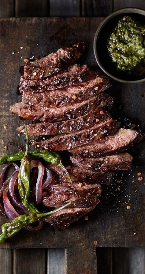 Beef Steak Recipes, God Mat, Food Trends, Steak Recipes, Photographing Food, Food Menu, Food Styling, Food Photo, Wine Recipes