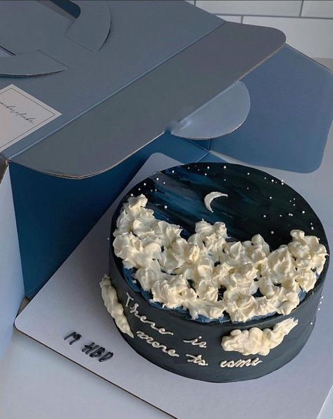 Space Cake Aesthetic, Romantic Cake Ideas, Sky Cake, Cloudy Night Sky, Paint Cake, Painting Cake, Tårta Design, Small Birthday Cakes, Cloudy Night