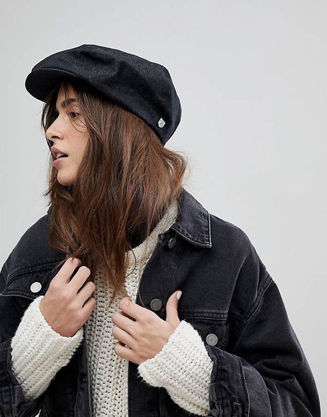 Brixton Flat Cap in Navy Ivy Cap Outfit Women, Flat Cap Women Outfits, Flat Cap Outfit, Cap Women Outfit, Flat Cap Women, Cap Outfit, Ivy Cap, Cap Girl, Streetwear Men