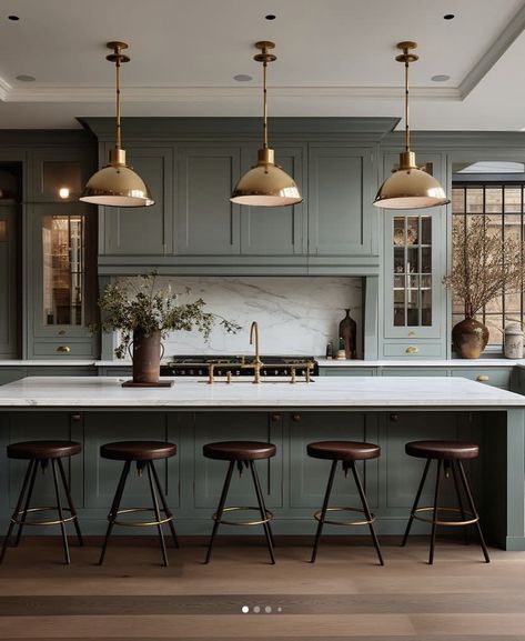 Colorado Kitchen Design, Dark Green Kitchen Island, Green And Oak Kitchen, Nolte Kitchen, Kitchen 2025, Accessories List, Kitchen Cabinet Color Ideas, Green Kitchen Cabinets, Dream Kitchens Design