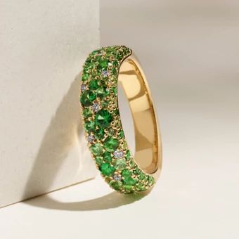 Shop Women’s Fashion Rings at Shane Co. (Page 3) Tsavorite Ring, Let It Shine, Gorgeous Ring, Tsavorite Garnet, Natural Diamond Ring, Platinum Jewelry, Stylish Rings, Sapphire Diamond Ring, Sapphire Jewelry