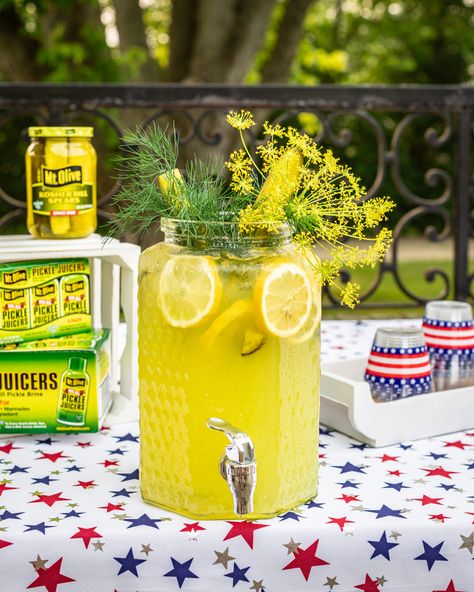 Pickle Lemonade Pickle Lemonade, Pickle Juice Recipe, Banana Pepper Rings, Hot Banana Peppers, Easy Pickle, Kosher Dill Pickles, Olive Bread, Big Dill, Pickle Chips