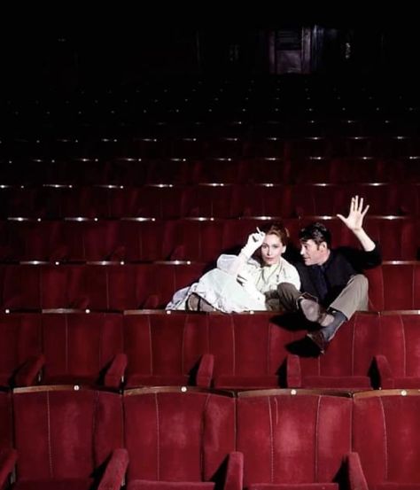 Movie Fashion Editorial, Movie Theater Aesthetic, Theatre Fashion, Wedding Fotos, Peter O'toole, Vintage Theatre, Film Inspiration, Time Magazine, Cinematic Photography