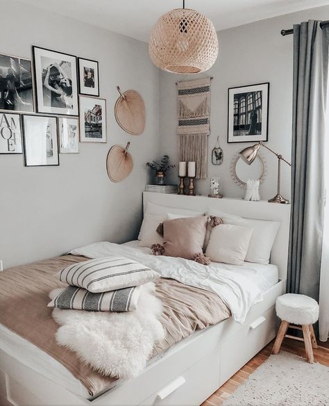 Cozy Small Bedroom Decor, Cozy Small Bedrooms, Small Bedroom Decor Ideas, Luxury Room Bedroom, Small Bedroom Ideas, Bedroom Decor Inspiration, Small Bedroom Decor, Redecorate Bedroom, Cozy Room Decor