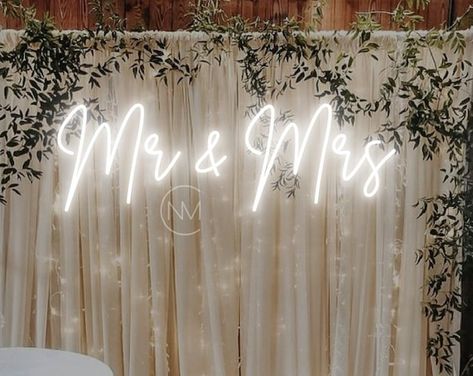 Romantic Wedding Floral Heart Digital Photography Backdrop Boho Digital Background Wedding Photography Backdrop, Maternity, Birthday, Etc - Etsy Table Wedding Sign, Backdrop Boho, Mr Mrs Sign, Digital Photography Backdrops, Wedding Background Decoration, Sweetheart Table Wedding, Background Wedding, Table Wedding, Background Decoration