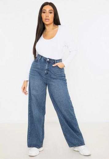 Wide Leg Jeans Plus Size, Flowy Pants Outfit, Wide Straight Leg Jeans, How To Style Wide Leg Jeans, Wide Leg Trousers Outfit, Plus Size Capsule Wardrobe, Wide Leg Outfit, Wide Leg Pants Plus Size, Style Wide Leg Jeans