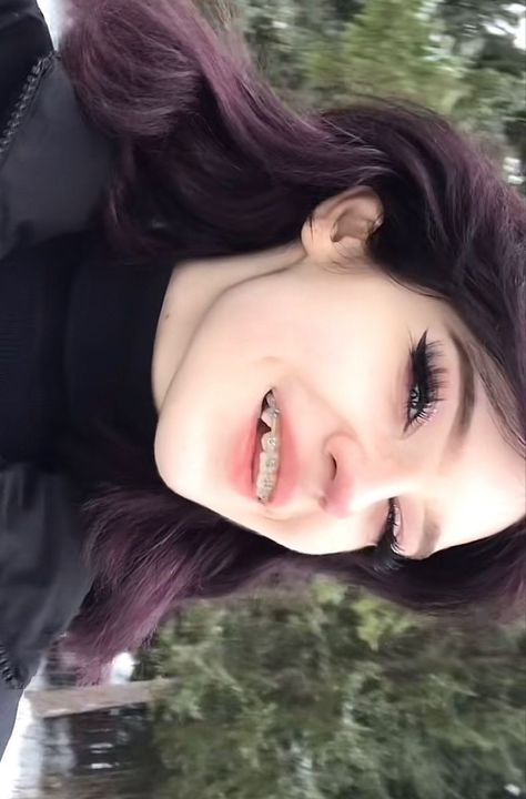 Braces Girls, Dark Purple Hair, Plum Hair, Braces Colors, Grunge Makeup, Colored Highlights, Hair Inspo Color, I Love Girls, Aesthetic Hair