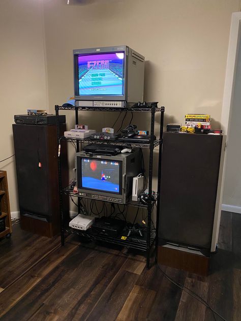 Video Game Organization, Small Room Setup, Neon Lights Photography, Mens Room Decor, Producer Studio, Retro Games Room, Crt Tv, Retro Room, Room Transformation