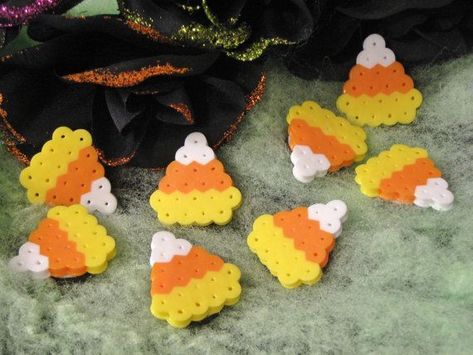 Creepy Cute Halloween, Cute Halloween Decor, Bead Inspiration, Beads Candy, Perler Bead Patterns, Creepy Cute, Bead Patterns, Perler Bead, Candy Corn