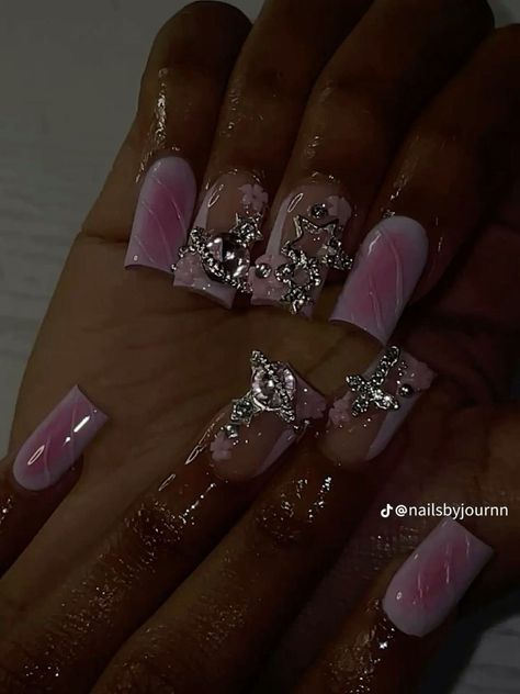 Birthday Short Nails Ideas, Shorties Nails Square Spring, Short Birthday Nail Designs, Pink Birthday Nails Acrylic, Long Birthday Nails, Virgo Birthday Nails, Dope Short Nail Designs, Quartz Nails, Hard Nails