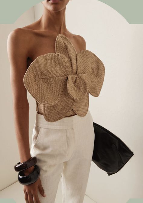 MODA OPERANDI: ANDRES OTOLARA Florencia Sculptural Woven Crop Top… Structured Fashion, Palm Dress, Sophisticated Outfits, Fashion Project, Cropped Tops, Women's Handbags, African Fashion Dresses, Mode Vintage, Luxury Vintage