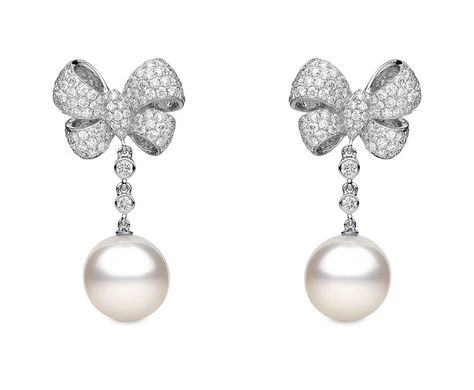 The ultimate in pretty pearls - @yokolondon 18ct white gold bow earrings with 2.67cts of white #diamonds and 13mm South Sea #pearls  #bows #diamondbows #pearlearrings #luxury #jewellery #southseapearls Gold Pearl Jewelry, Tiaras Jewellery, Diamond Bows, Yoko London, Bow Jewelry, Bow Earrings, Fancy Jewelry, Fabulous Jewelry, Fine Jewelry Designers