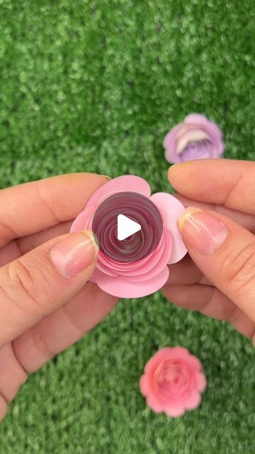 Creative Fabrica on Instagram: "Crafting tip 💖 Create beautiful shading effects on your rolled paper flowers and take your crafts to the next level! 💐 Find this and many more designs on Creative Fabrica! 
.
#papercrafting #crafts #paperflowers #cfcrafts #creativefabrica #giftidea #diy #craftathome #diygifts  #cricut #cricutcraft #papaercraft #design #tip #hack #craftingtip #craftinghack #reel #reelsinstagram" Rolled Paper Flowers, Cricut Crafts, Diy Gifts, Paper Flowers, Floral Arrangements, Home Crafts, Shades, Paper Crafts, Floral