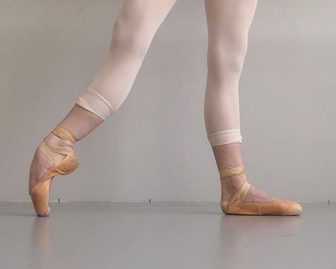 Dancer Lifestyle, Dance Aesthetic, Ballet Pictures, Ballet Beauty, Dance Dreams, Ballet Inspiration, Dance Tutorial, Dance It Out, Classical Ballet