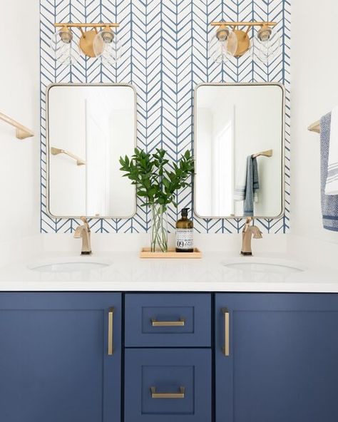 Bathroom Ideas Eclectic, Gold Rectangle Mirror, Black Rectangle Mirror, Eclectic Bathroom Decor, Mirrors Rectangle, Rectangle Vanity Mirror, Rounded Rectangle Mirror, Large Rectangle Mirror, Boy Bathroom