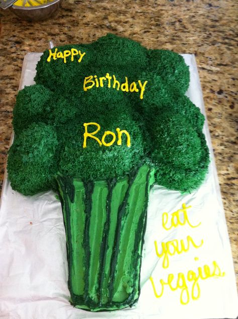 Cake shaped like brocoli Broccoli Cake Design, Happy Birthday Ron, Retirement Cake, Shape Cake, Shaped Cake, Cake Shapes, Bday Cake, Cake Boss, Bowling Green