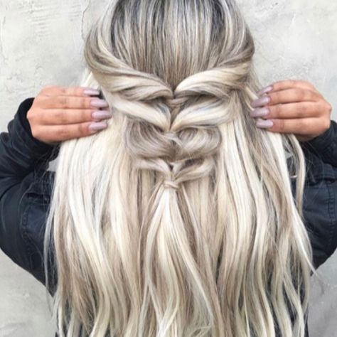 Platinum Hair Color, Pearl Blonde, Boho Hairstyle, Cute Braided Hairstyles, Princess Hairstyles, Braided Hairstyles Easy, Trending Hairstyles, Box Braids Hairstyles, Hair Dos