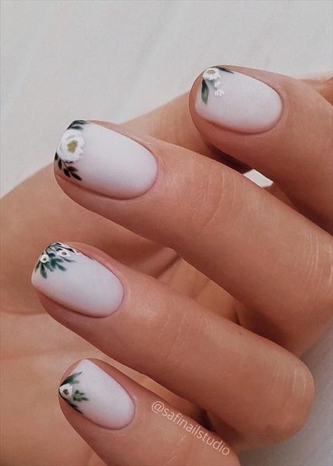 Shattered Glass Nails, Flower Nail Designs, Her Nails, Glass Nails, Diamond Nails, Short Nail Designs, Floral Nails, Manicure E Pedicure, Flower Nails