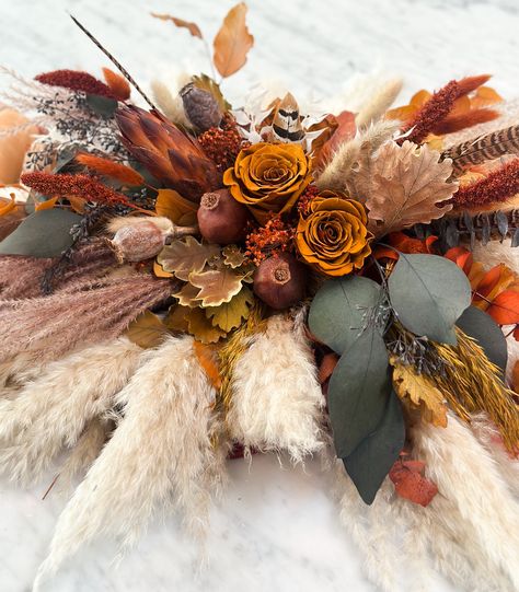 Pumpkins And Candles, Winter Entertaining, Fall Table Centerpieces, Pheasant Feather, Dried Bouquet, Pheasant Feathers, Preserved Flowers, Flower Ideas, Fall Centerpiece