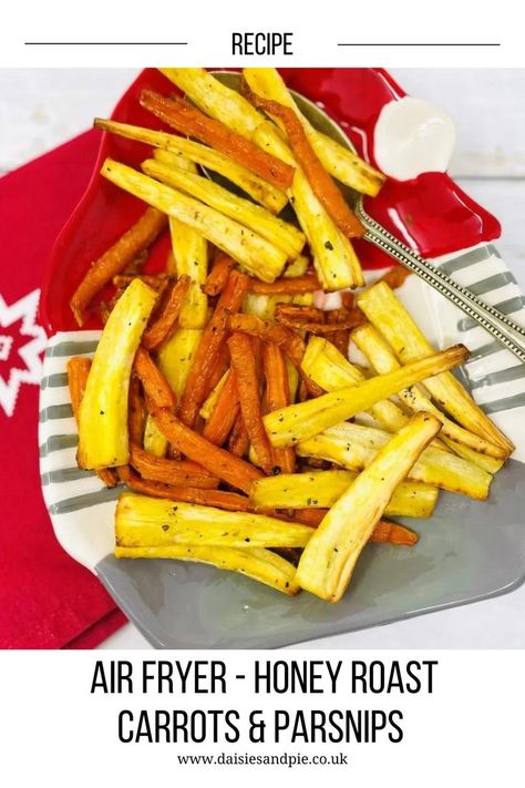 Christmas gonk platter loaded with air fryer honey roast carrots and parsnips. Text overlay reads "honey roast carrots and parsnips - easy air fryer recipe - on the blog - daisiesandpie.co.uk" Air Fryer Roasted Carrots And Parsnips, Carrot And Parsnip Recipe, Honey Parsnips, Honey Roasted Parsnips, Roasted Carrots And Parsnips, Parsnip Recipes, Honey Roasted Carrots, Roasted Parsnips, Roast Dinner