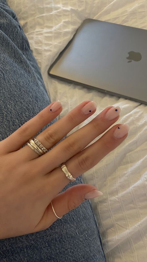 Natural nails with dark blue dots, blue jeans, flared jeans, straight leg jeans, jeans with slit, leather purse, Blue jacket, nails, hailey bieber nails, chrome nails, fun summer nails, sofia richie Sofia Richie Grainge Nails, Chrome Dot Nails, Sophia Richie Nails, Quiet Luxury Nails, Blue Dot Nails, Nails With Dark Blue, Sofia Richie Nails, Hailey Bieber Nails Chrome, Nails Hailey Bieber